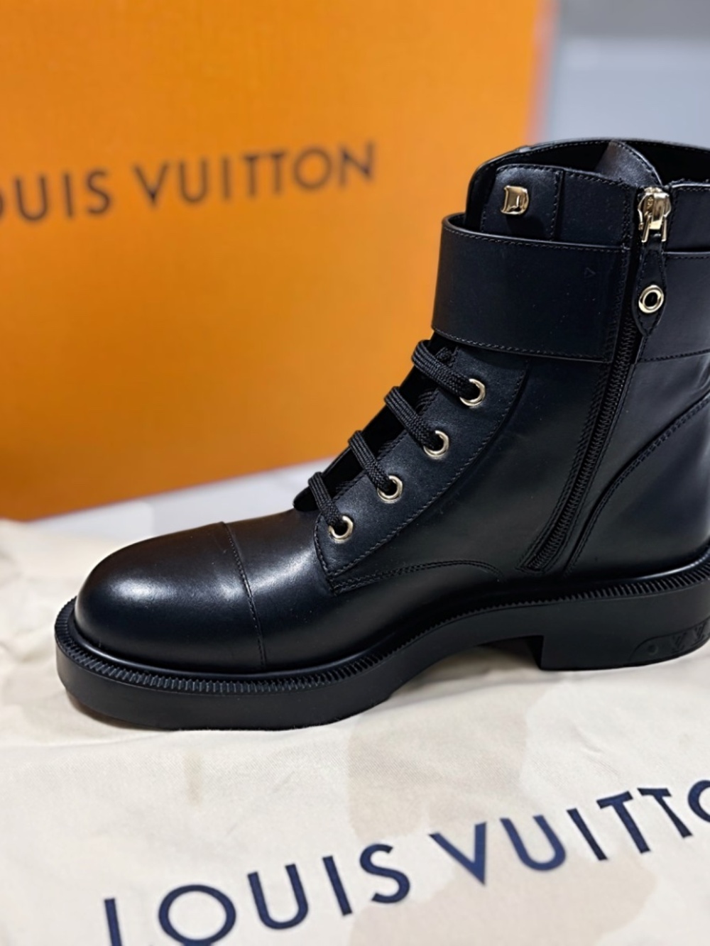 Louis Vuitton Citizen Flat Ranger Boots Black Noir EU 39 (US 8.5) NEW - Picture 4 of 6